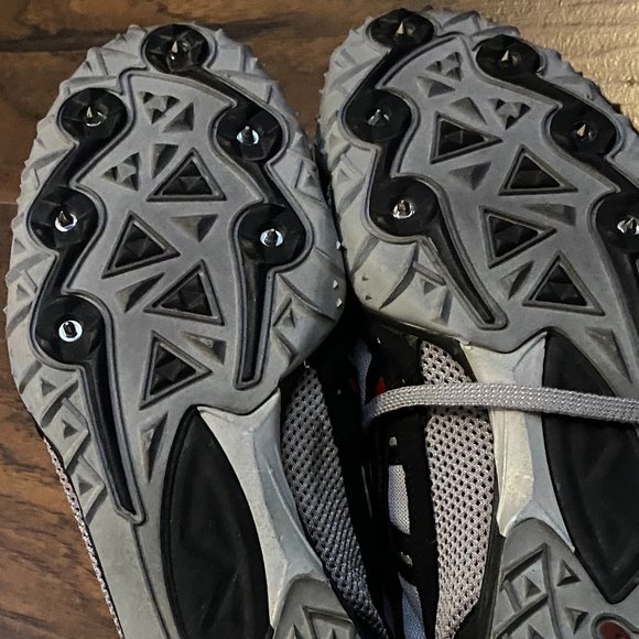 MEN'S OASIC SIZE 13 TRACK SHOES. - Picture 8 of 8